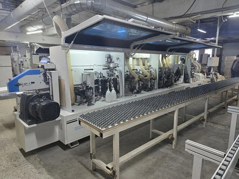 Б/У кромкооблицовочный станок KDT KE-495H